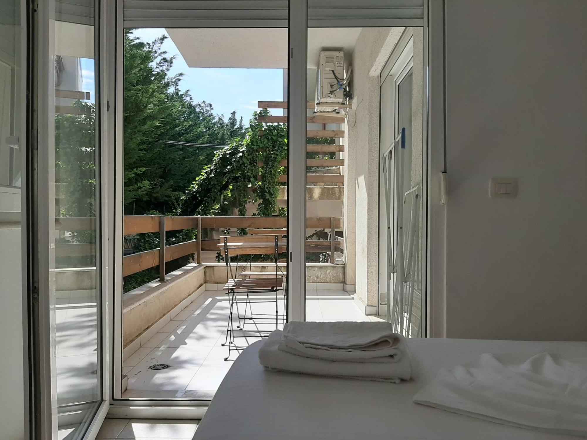 Olives Residence Dhërmi Habitación foto